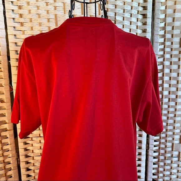 Bernie Sanders for US Senate 2018 Campaign T-shirt Red Like New Made in USA - Picture 4 of 11